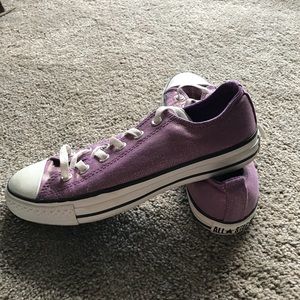 Iridescent purple/gold Converse Sneakers